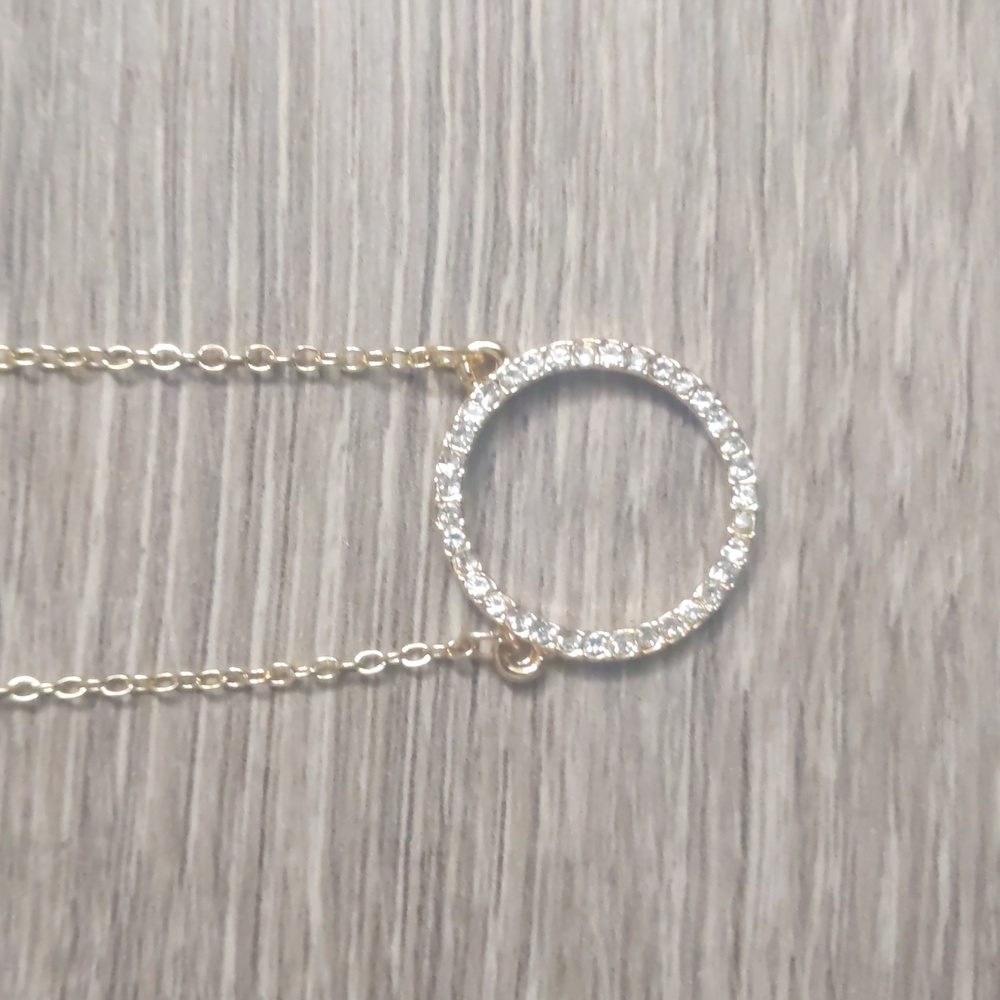 Circle necklace